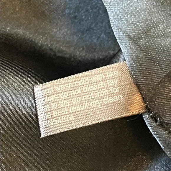 The Limited - Picture 9 of 10